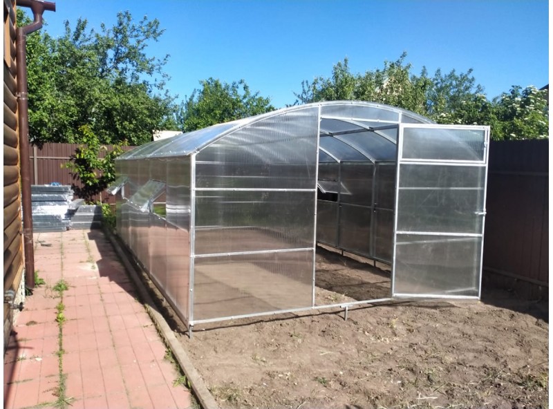 Теплица прямостенная Лебедушка 2.5м